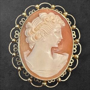 Vintage 1/20 12K GF Cameo brooch